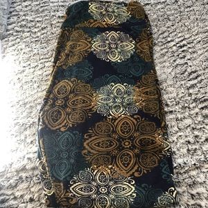 Gorgeous T&C LuLaRoe Leggings